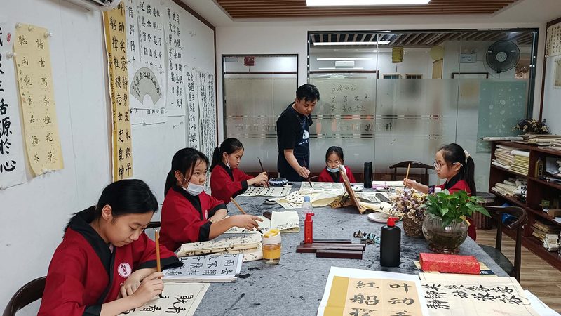 实操培训：侧重实际操作能力培养