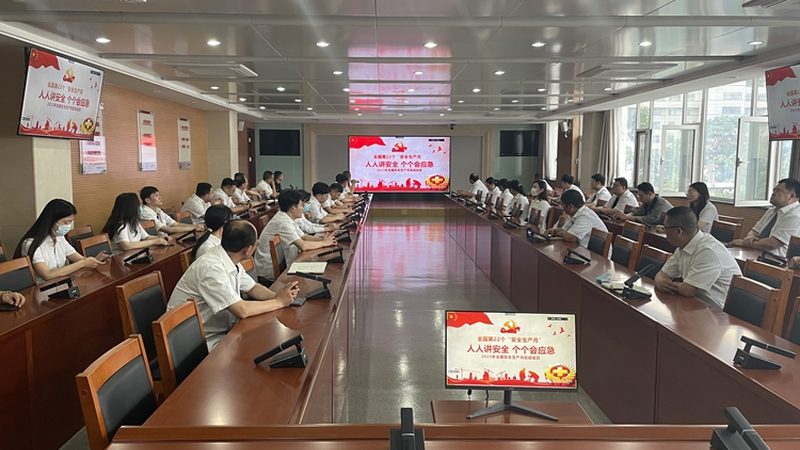 小标题：编程课程，不仅仅是代码的学习