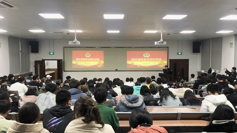 会计培训机构根据其课程设置、教学方式、师资力量等方面，可以分为以下几类：